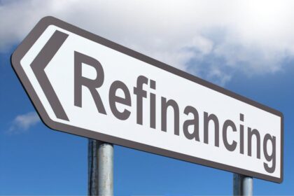 Understanding the Benefits and Risks of Refinancing Your Loan
